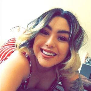 Meet your Posher, Rhaenie